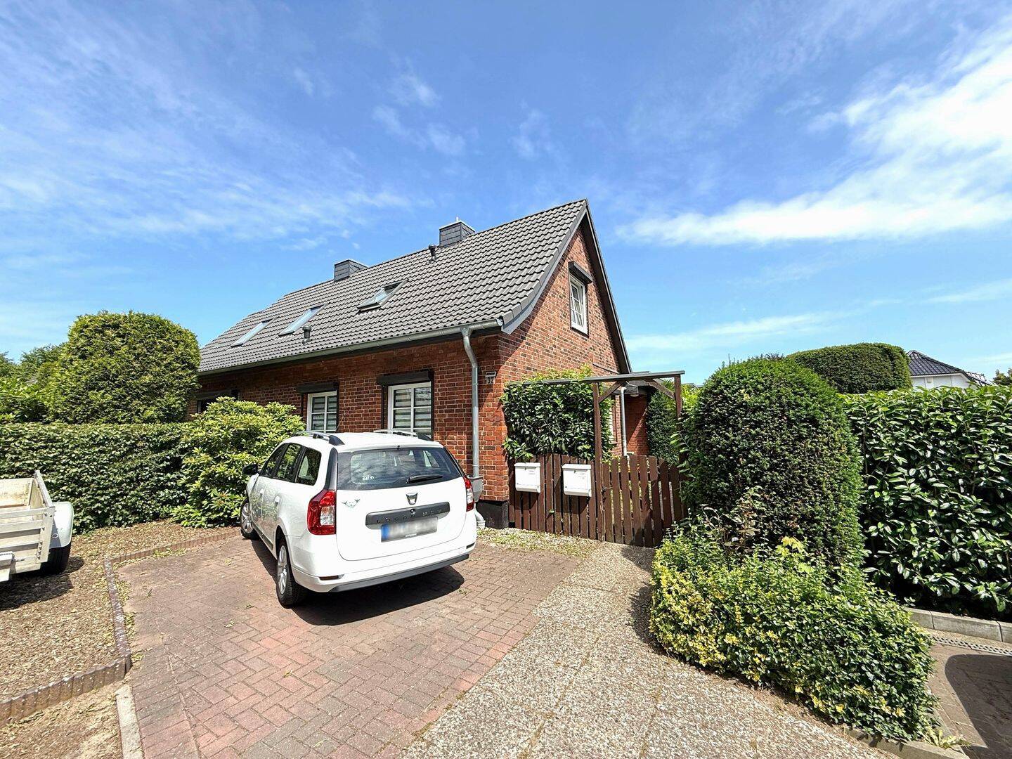 DHH + Bungalow in toller Wohnlage, 22880 Wedel