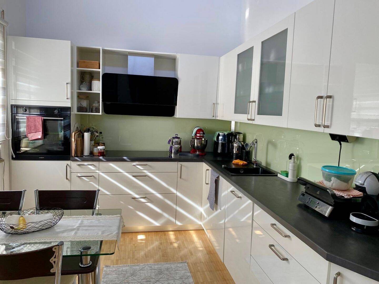 Großzügige 4-Zimmer-Wohnung mit XXL-Balkon, Einbauküche und Fußbodenheizung in Schwarzenbruck, 90592 Schwarzenbruck