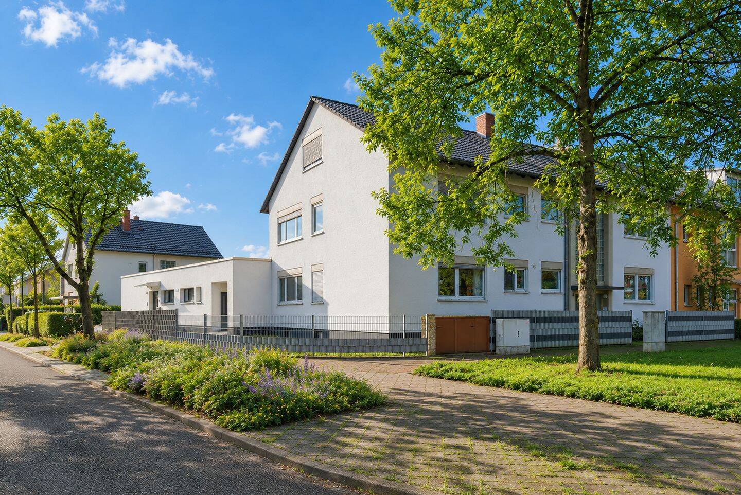 Attraktives MFH – 9 WE in ruhiger Lage in der Nordweststadt, 1 große Einheit sofort frei!, 76185 Karlsruhe