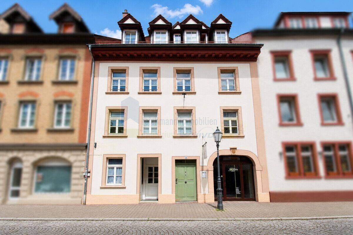 Altstadtflair trifft außergewöhnliches Wohnen an der Villinger Stadtmauer: großzügiges Studio im 2.DG mit Gartennutzung und besonderem Raumgefühl, 78050 Villingen-Schwenningen
