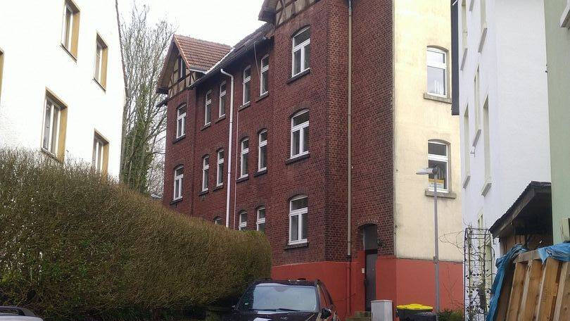 2 Mehrfalienhäuser mit 9 Wohnungen (voll vermietet) in Altena, 58762 Altena