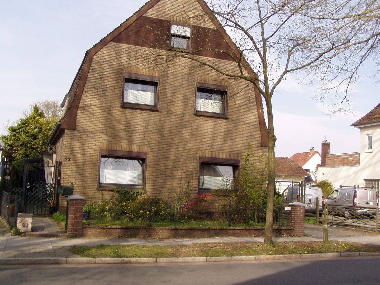 Freistehendes Ein- Zweifamilienhaus mit Garage, 28759 Bremen (Grohn Schönebeck Sankt Magnus Vegesack)