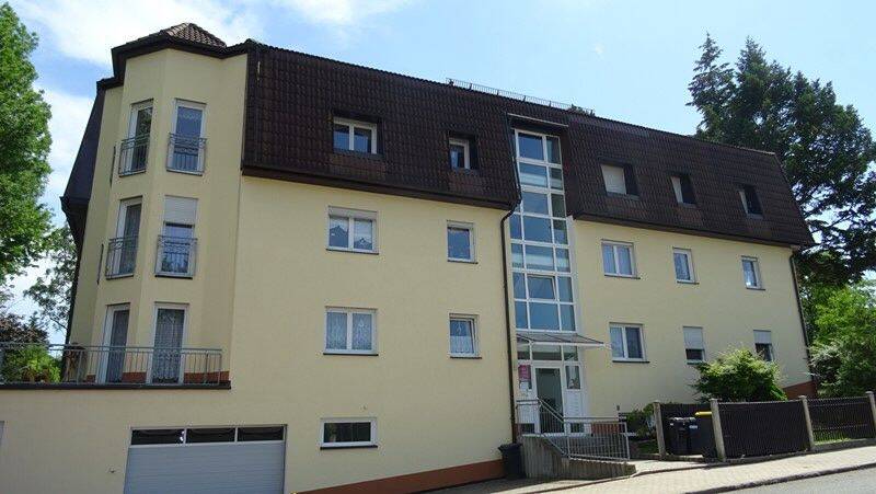 Schmucke Zweiraumwohnung mit Einbauküche!, 8451 Crimmitschau
