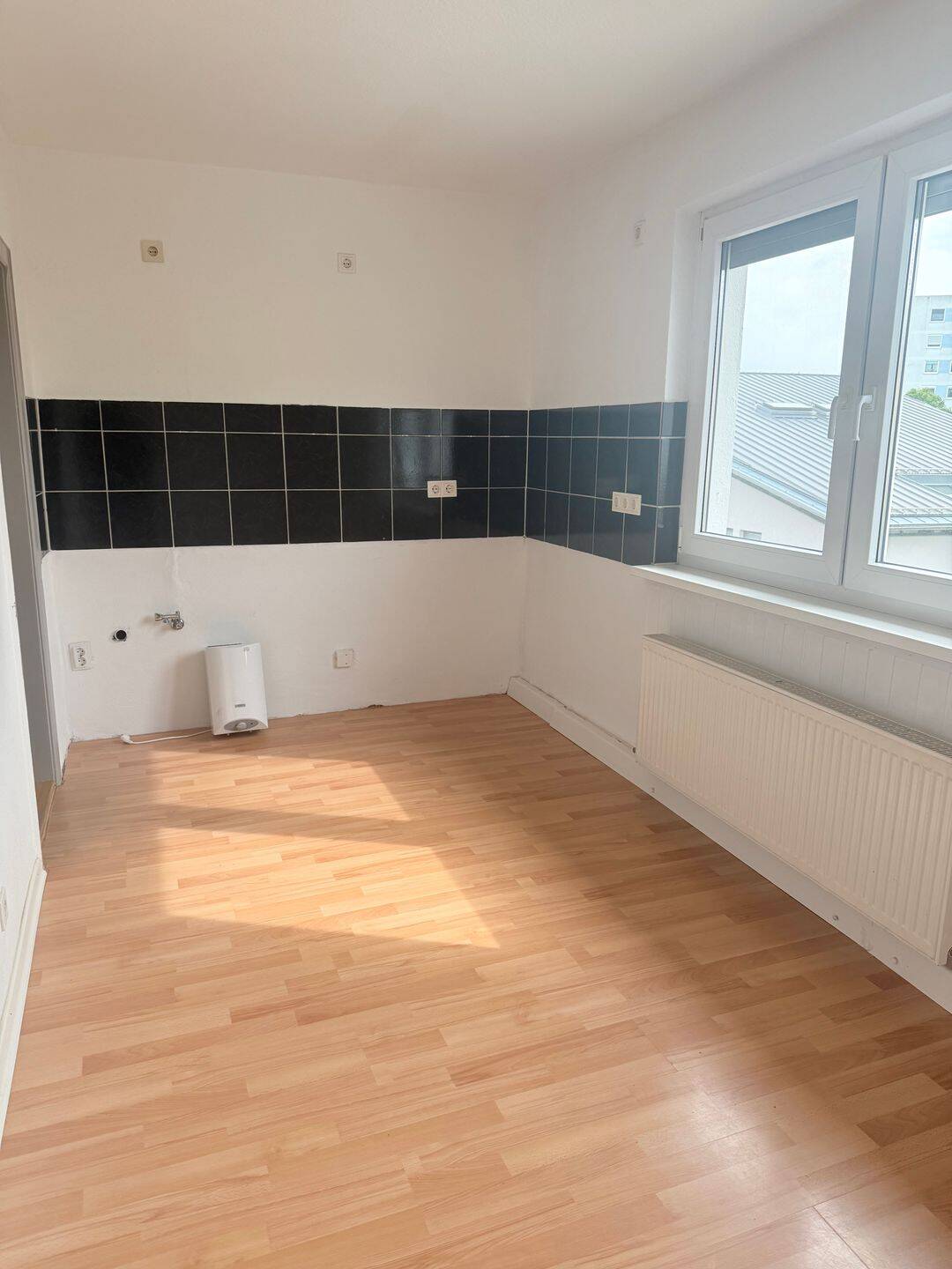 Helle 2-Zimmer-Wohnung sucht Mieter/-in, 95447 Bayreuth (Altstadt Birken Glocke Meyernberg Saas)