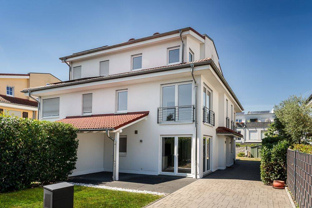 Großzügig geschnittene Doppelhaushälfte mit viel Wohnkomfort und Garten in Köln-Widdersdorf, 50859 Köln (Lindenthal Lövenich Weiden Widdersdorf)