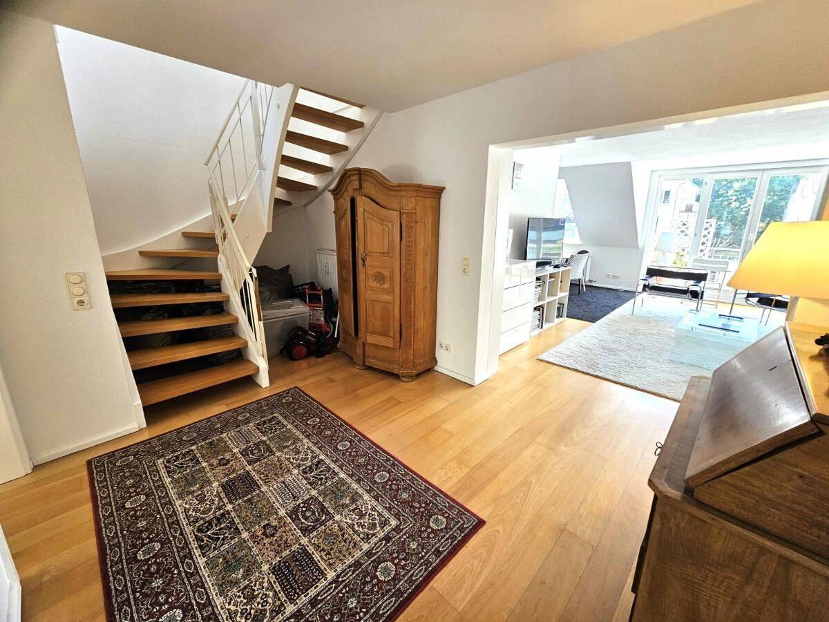 Beliebte Lage in der Freiburger Oberau – stilvolle 3 Zi. Maisonettewohnung zum Wohlfühlen!, 79102 Freiburg im Breisgau (Oberau Waldsee Wiehre)