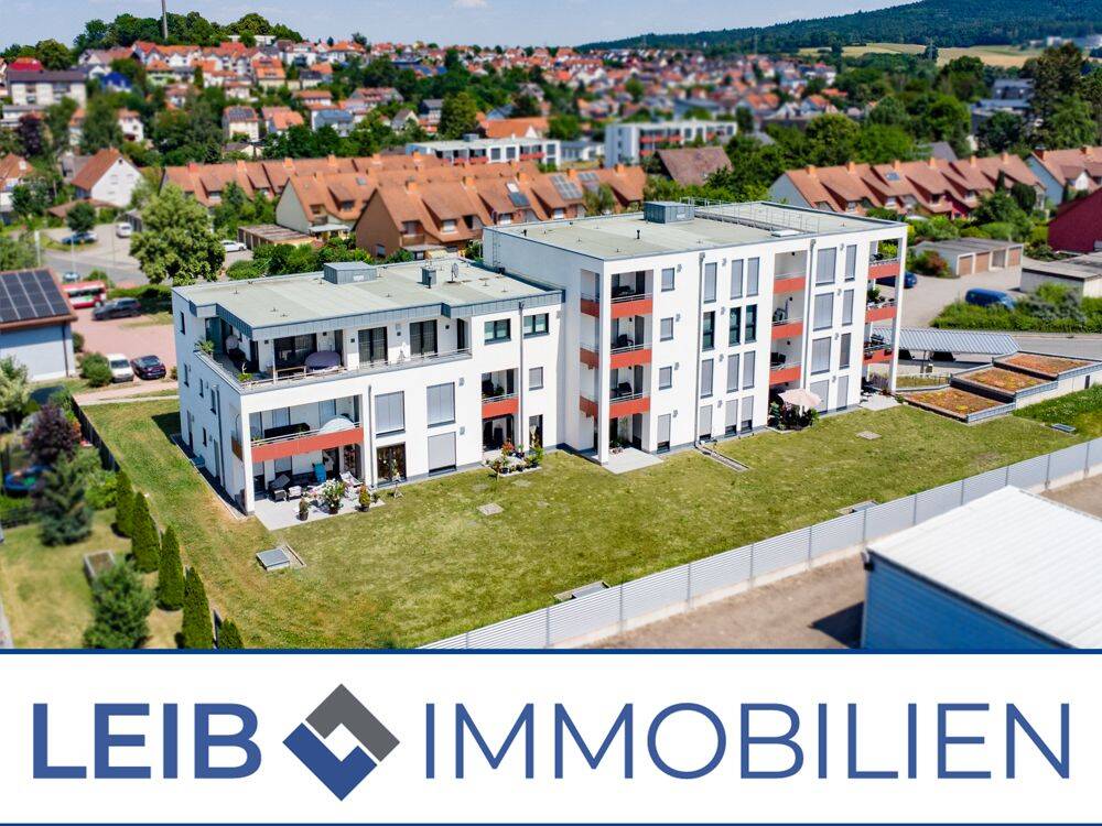 Wohnen mit Weitblick – moderne, vermietete 2-Zimmer-Wohnung mit Aufzug und Tiefgarage, 96215 Lichtenfels