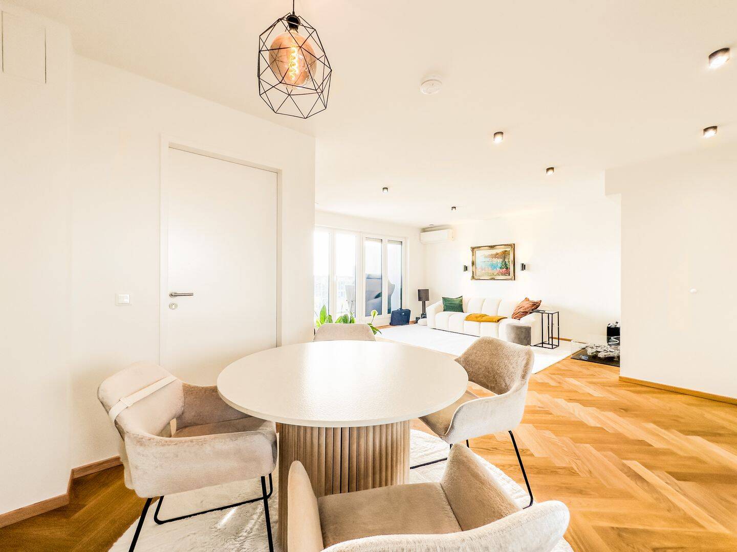 Stilvolle Maisonette-Penthousewohnung in zentraler Stadtlage, 40211 Düsseldorf (Pempelfort Stadtmitte)