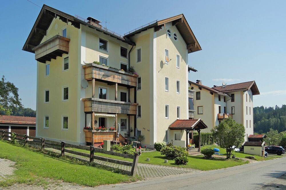 Ruhige Lage und herrlicher Ausblick! Schöne 3-Zimmer-Wohnung in Fischbachau/Wörnsmühl, 83730 Fischbachau