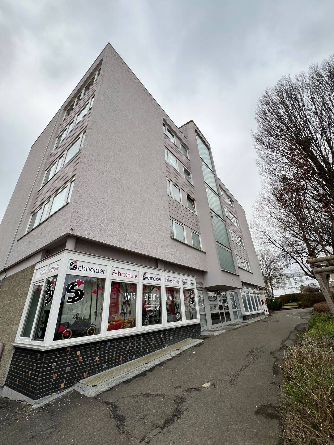 MFH VS Zentral / 8 Wohnungen + 2 Gewerbeeinheiten & 3 Garagen, 78054 Villingen-Schwenningen