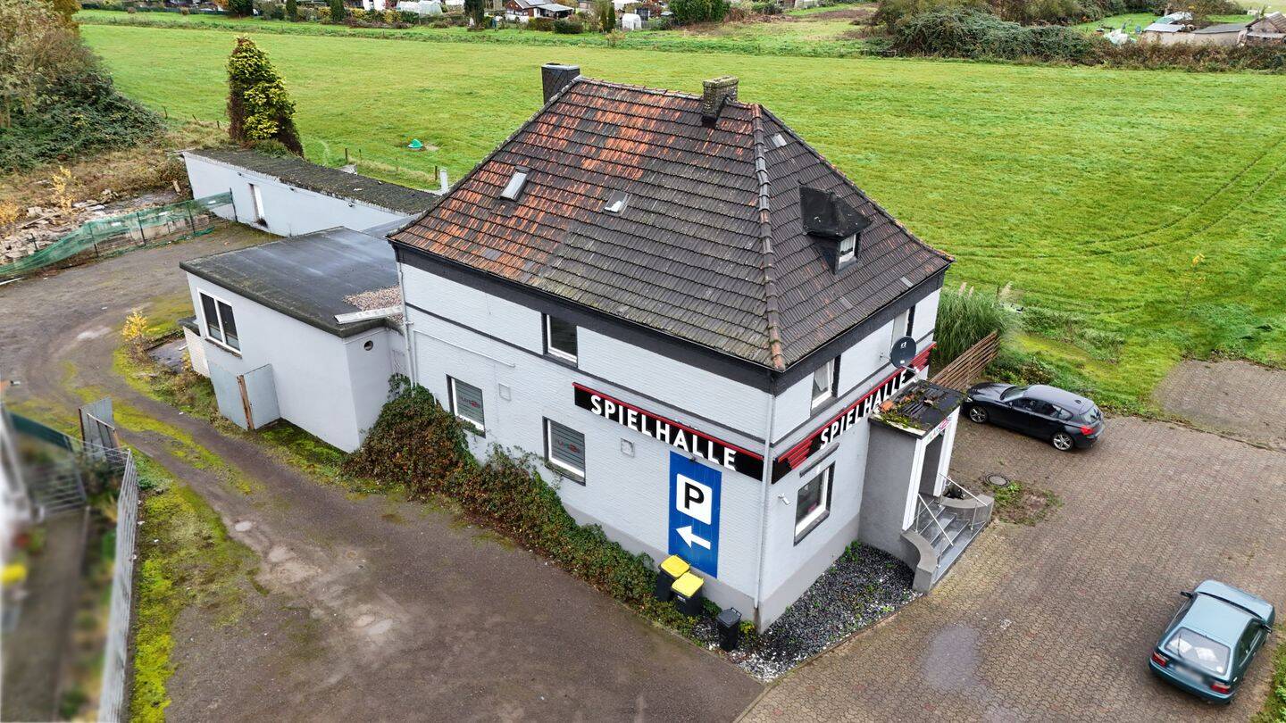 Attraktive Gewerbeimmobilie mit Spielhalle und Wohnung, 47647 Kerken