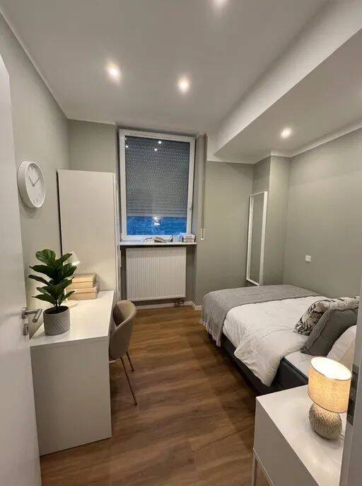 Erstbezug, 4er WG in der Südstadt mit Aufenthaltsraum und Balkon, 90461 Nürnberg