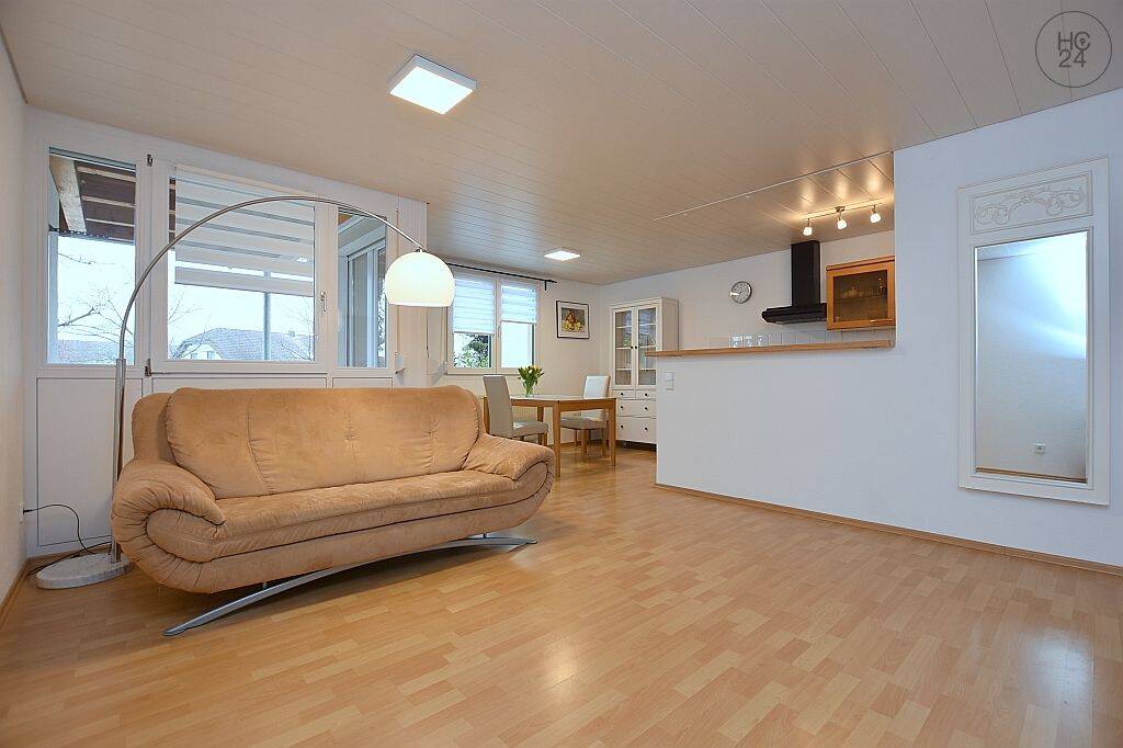 Sonnige, modern möblierte Wohnung mit Balkon in Herrenberg, 71083 Herrenberg