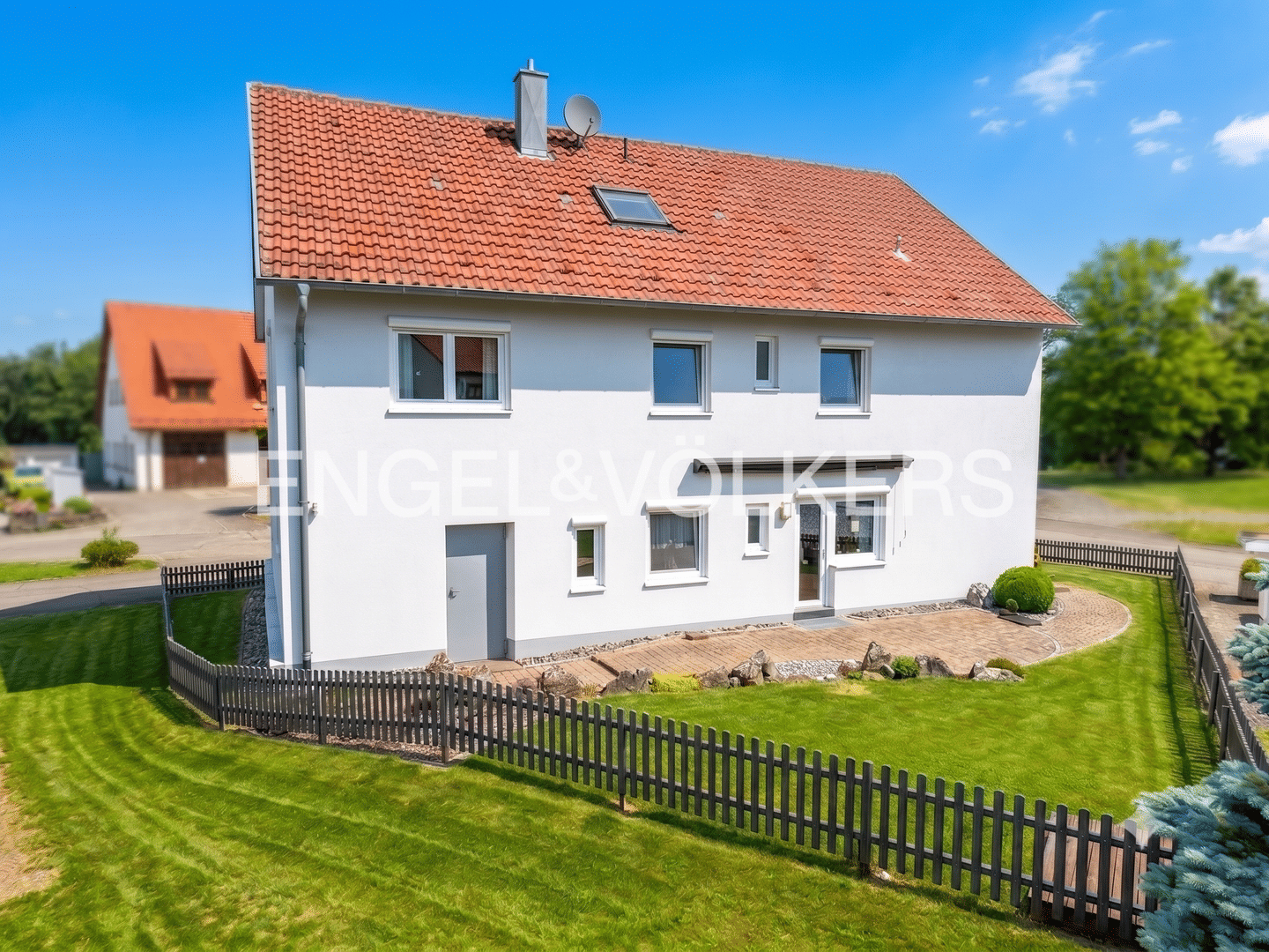 Mehrgenerationenwohnen – großzügiges Einfamilienhaus mit Einliegerpotenzial und gepflegtem Garten, 72359 Dotternhausen