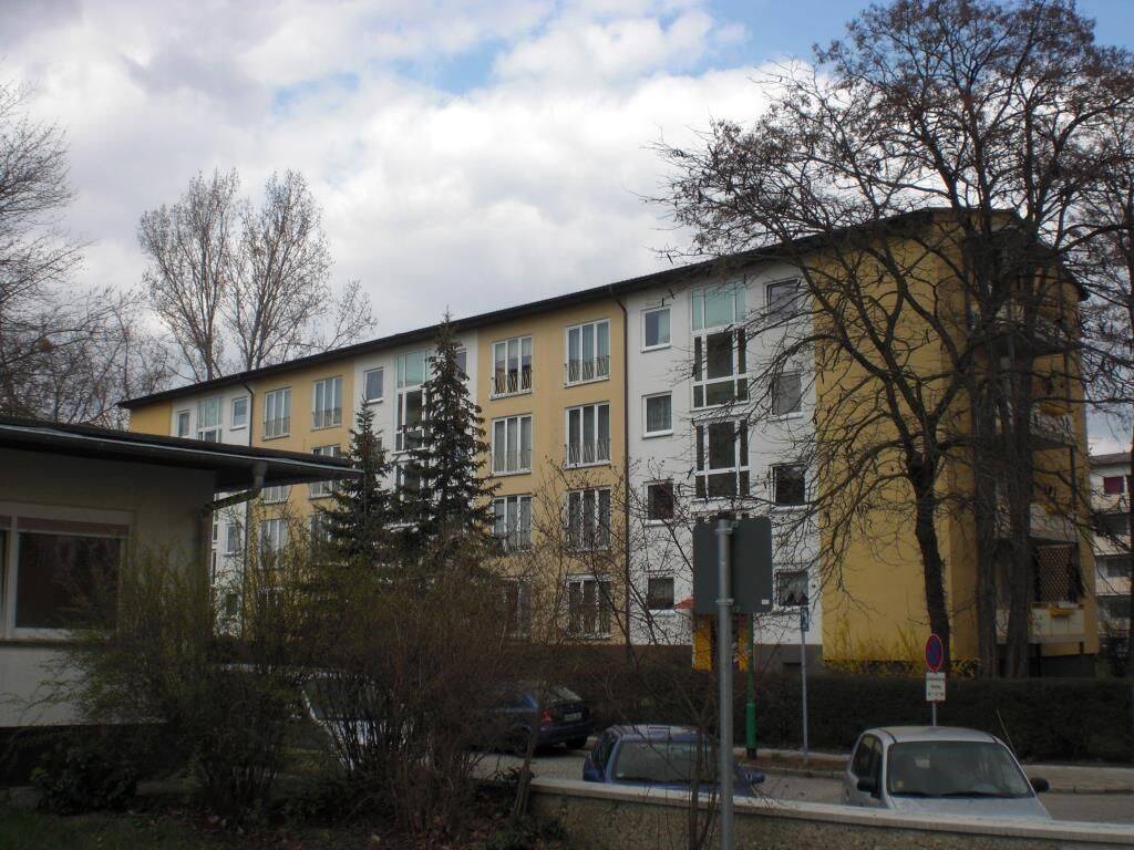 image-72348069