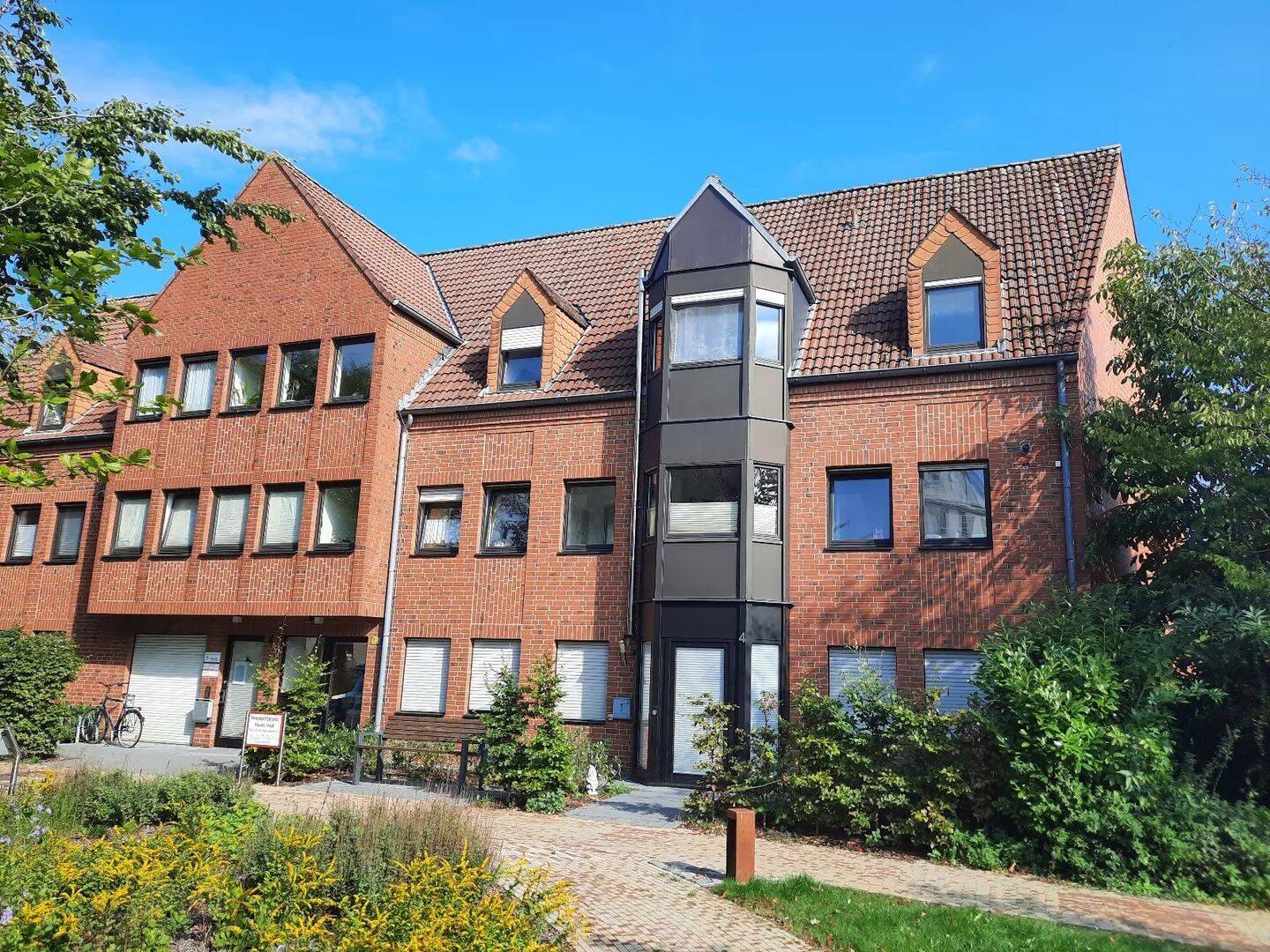 Zentrale 2,5-Zimmer-Eigentumswohnung mit Loggia und Stellplatz in Sendenhorst, 48324 Sendenhorst