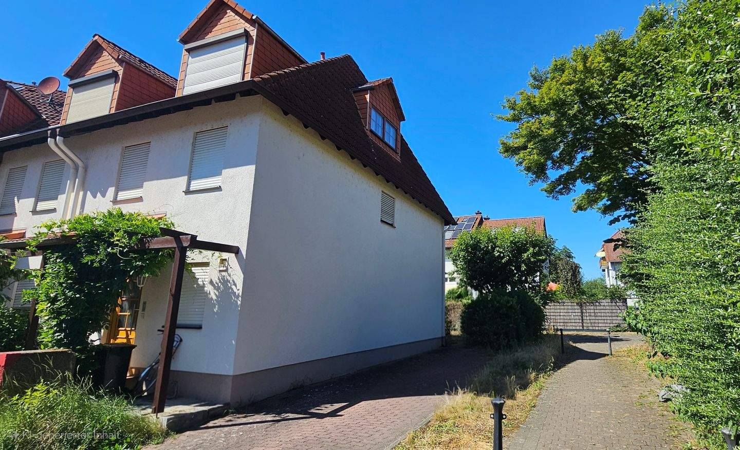 Reiheneckhaus in Toplage von Bad Vilbel mit Garten, Balkon und Stellplatz!, 61118 Bad Vilbel