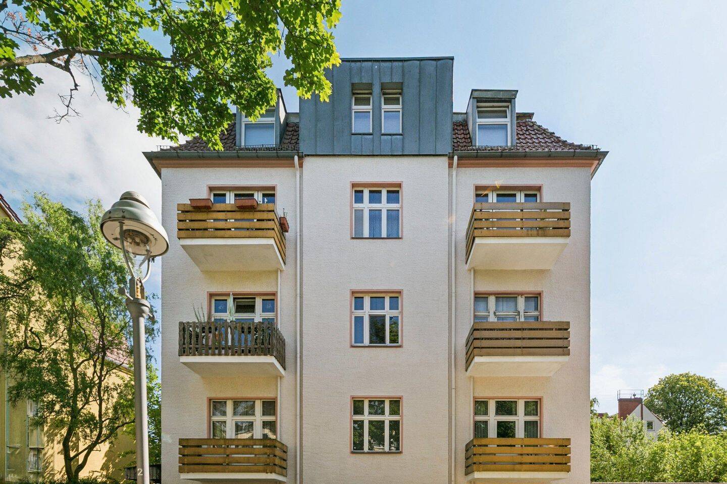 Lichterfelde, 5 Zimmer, 2 Sonnenbalkone, 2. OG, Garage…Was will man mehr?, 12209 Berlin (Steglitz-Zehlendorf Lichterfelde)