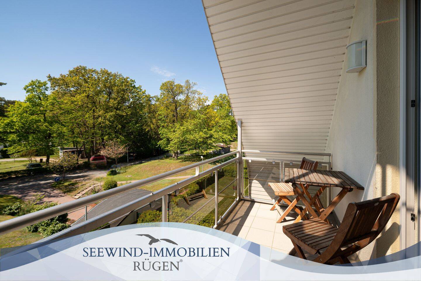 Traumhafte Eigentumswohnung mit zwei Balkonen in Strandnähe im Ostseebad Baabe auf der Insel Rügen, 18586 Baabe