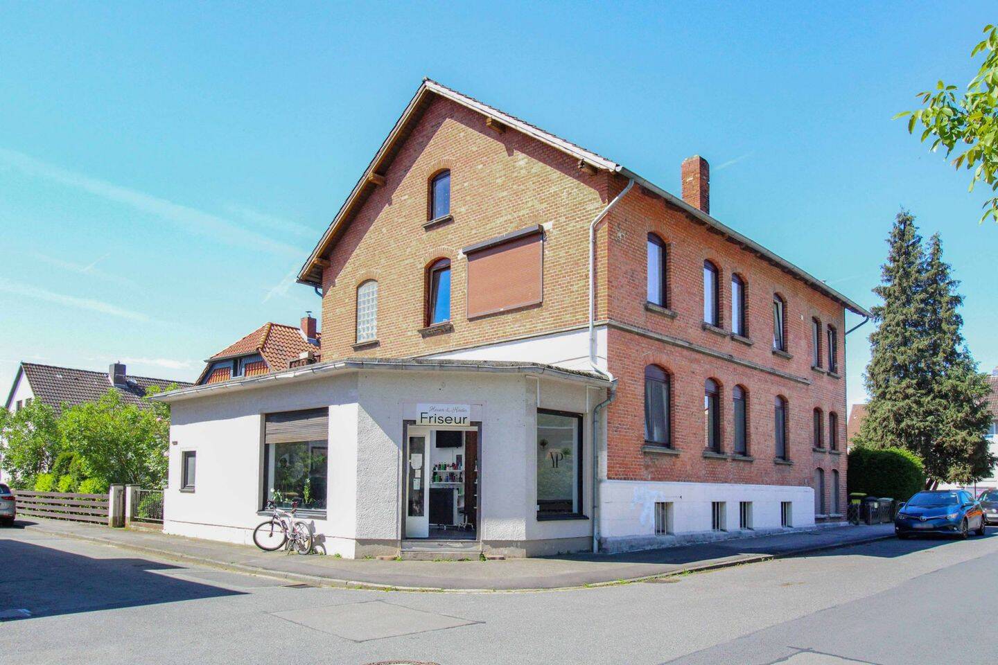 Modern wohnen – Hochwertige Eigentumswohnung mit vermieteter Gewerbeeinheit in Rautheim, 38126 Braunschweig (Braunschweig Lindenbergsiedlung Mascherode Rautheim Südstadt)