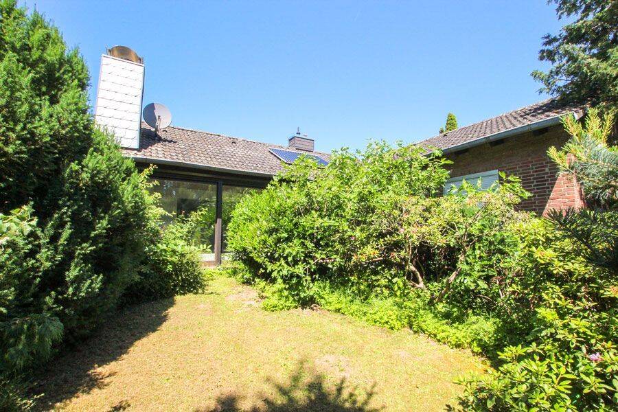 Schönes, großzügiges Grundstück mit Bungalow in ruhiger Feldrandlage von Braunschweig!, 38110 Braunschweig