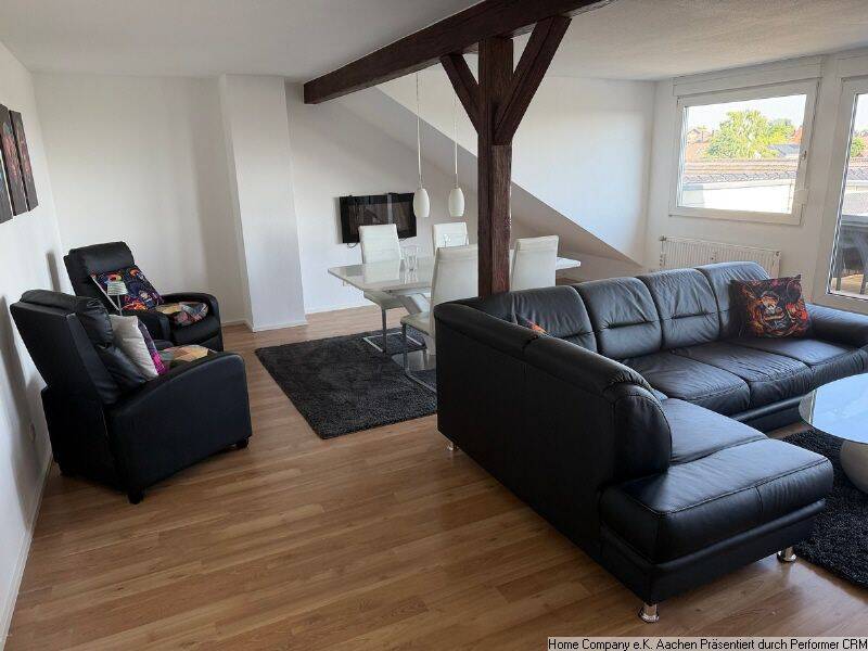 Langerwehe: Großzüg., modern möbl. 3-Zi.-Whng. m. Garage, Balkon m. Aussicht, 52379 Langerwehe