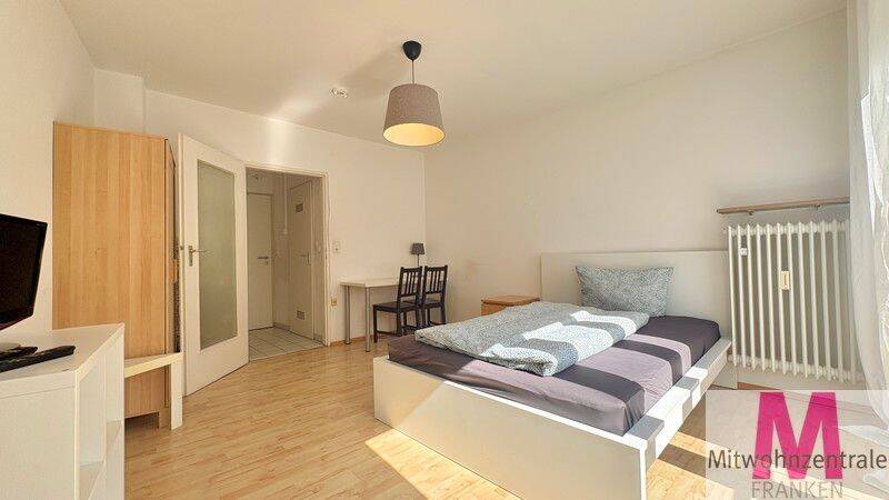 Helle möblierte 1-Zimmer-Wohnung im Zentrum, 90443 Nürnberg