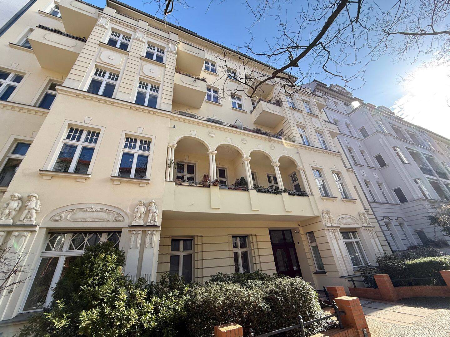 Charmante Altbauwohnung im historischen Altbau in traumhafter Lage, 10715 Berlin (Charlottenburg-Wilmersdorf Wilmersdorf)