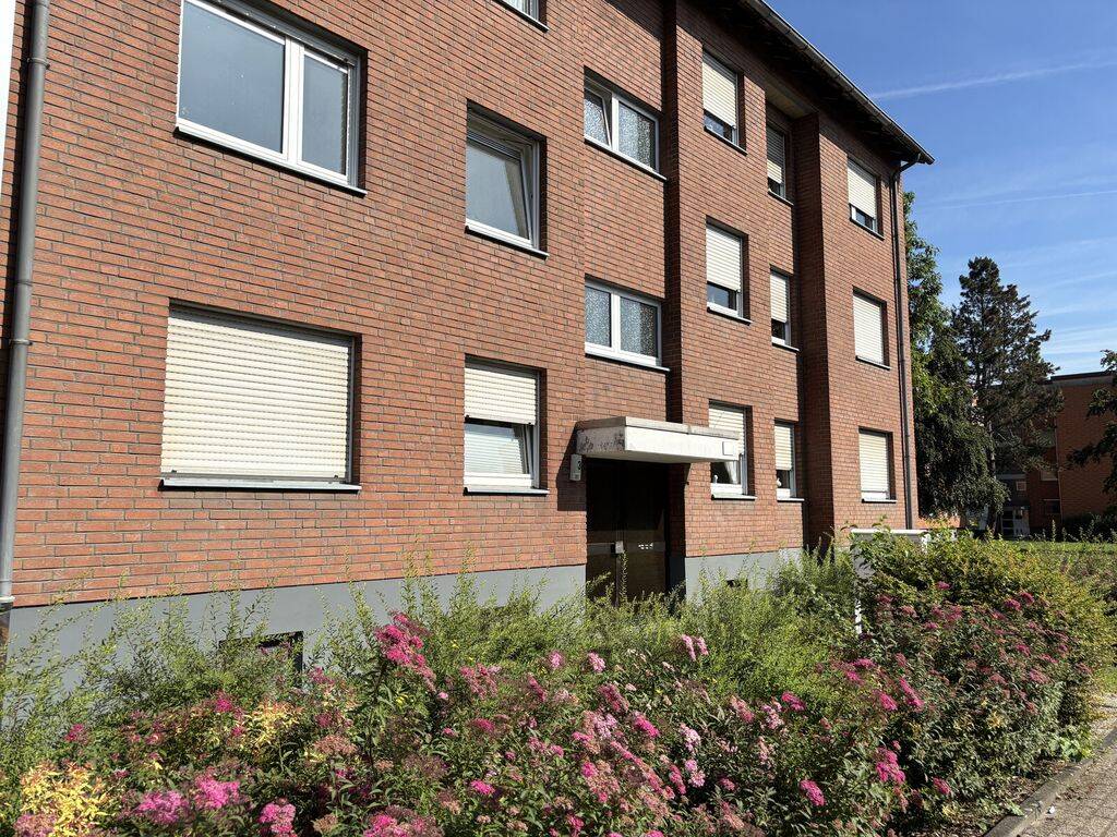 Bei VIVAWEST die Sonnenstrahlen auf dem eigenen Balkon genießen., 46145 Oberhausen