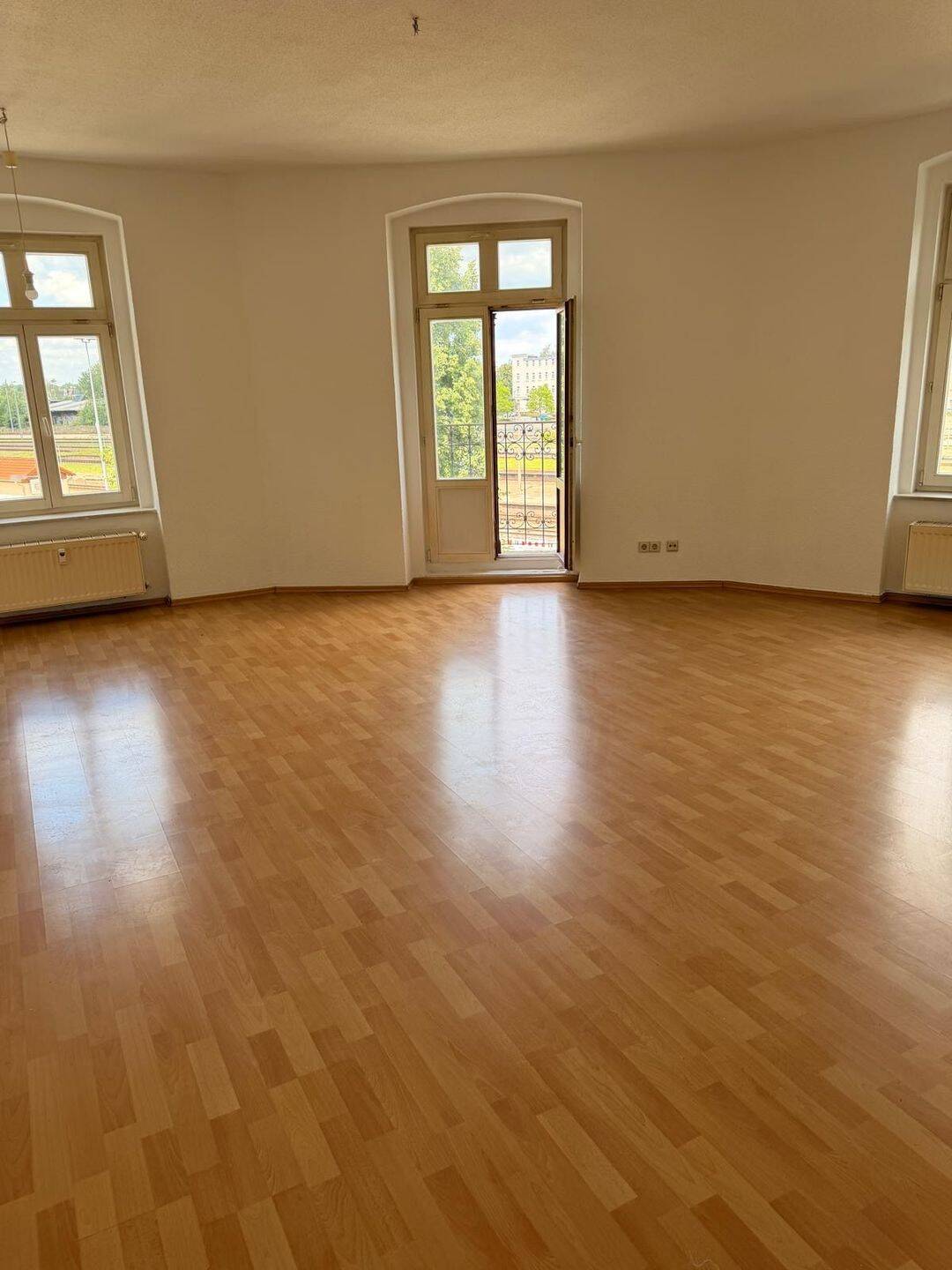 Helle 2-Zimmer-Wohnung mit Altbaucharme und offenem Wohnkonzept, 2826 Görlitz