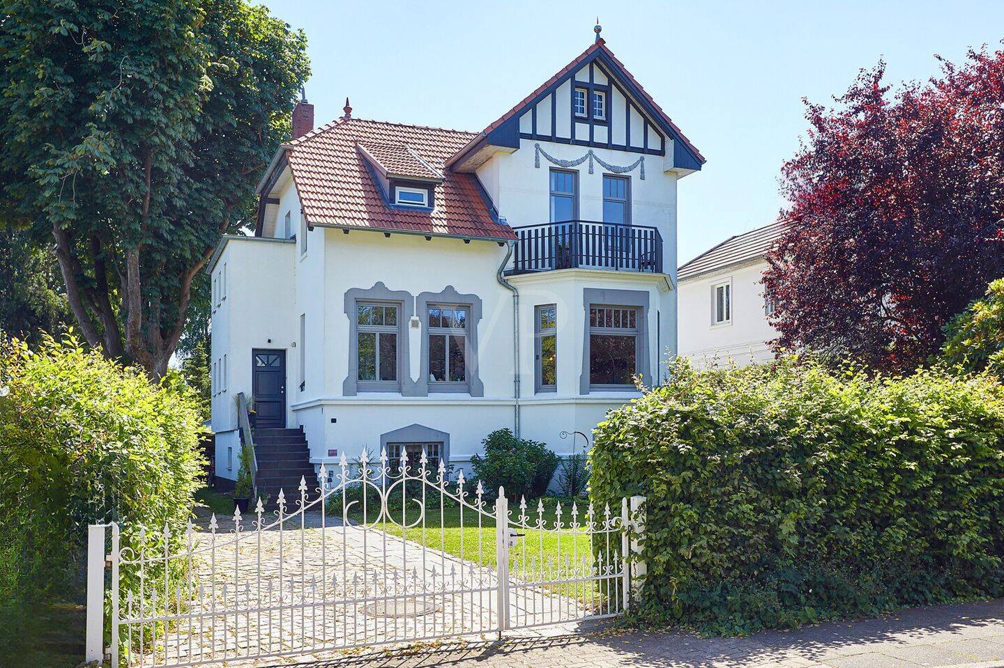 Historische Stadtvilla von 1908 – stilvolle Architektur, großzügiges Grundstück und zeitloser Altbaucharme, 25462 Rellingen