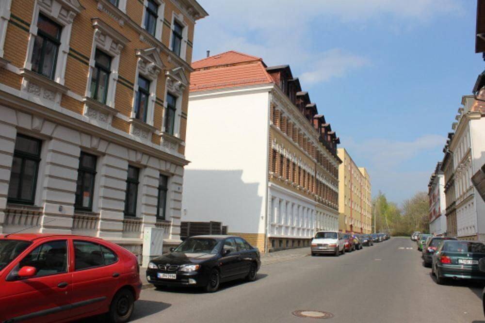 Dölitz-Dösen* tolle 3 Raum-Whg. mit Balkon * EBK* Parkett * Bad mit Wanne* klein aber fein*, 4279 Leipzig (Dölitz-Dösen Lößnig)