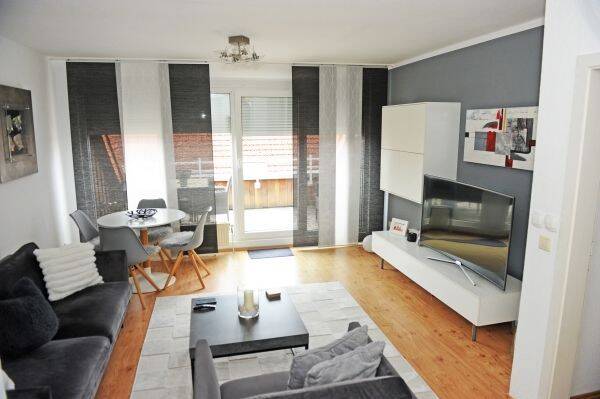 Schicke DG-Wohnung mit Loggia in zentraler Lage von Enger!, 32130 Enger
