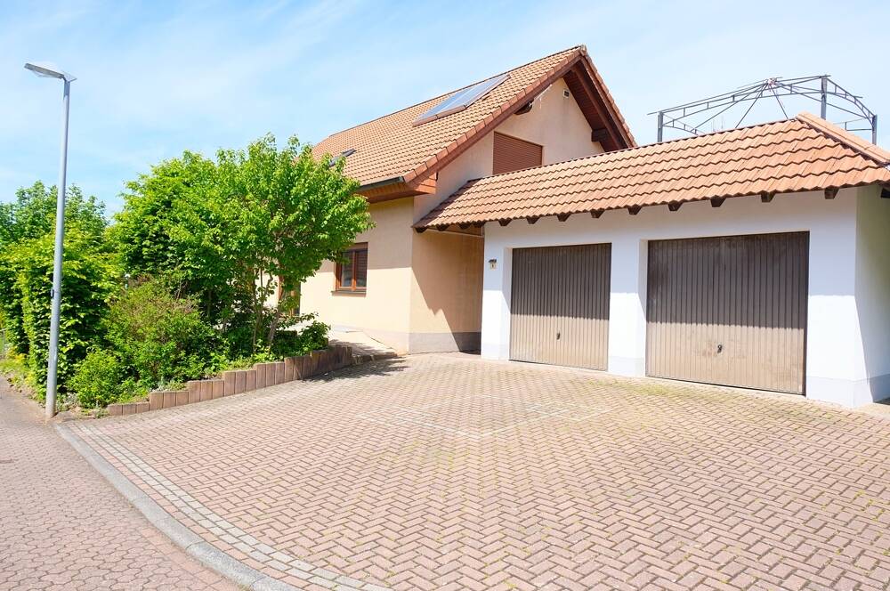 Gemütliche Erdgeschosswohnung 2-ZKB im Dreifamilienhaus am Johannesberg!, 36251 Bad Hersfeld