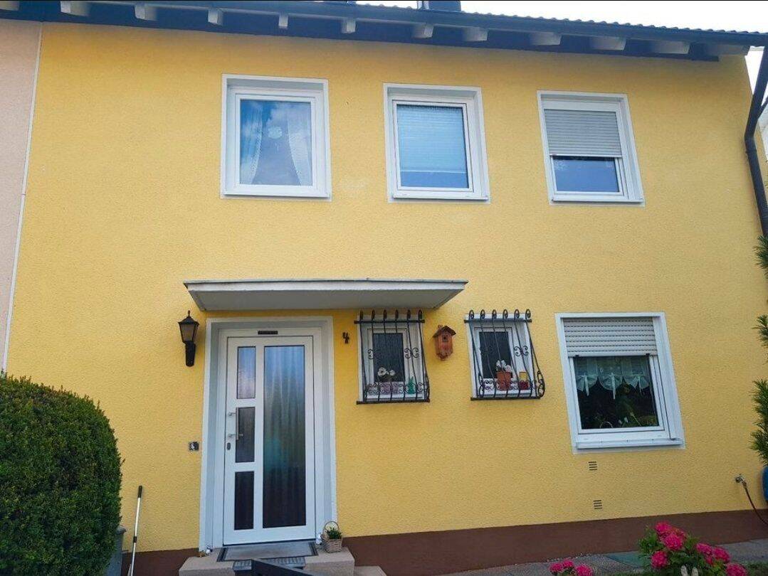 Kernsanierte 110 m² Wohnung 4 Zimmer 1.500 € KALT über 2 Stockwerke, 90522 Oberasbach