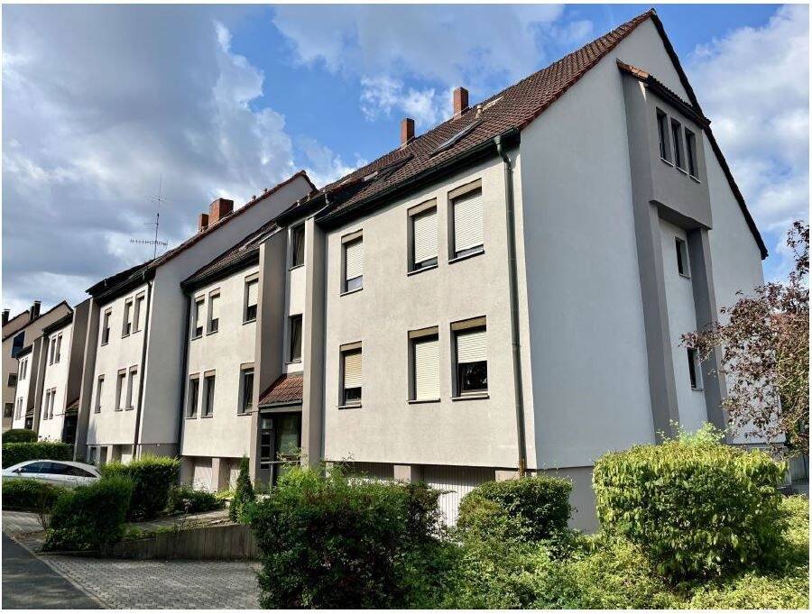Ruhige Lage in Zirndorf – 2-Zimmer-DG-Wohnung, Grenzstraße 36, ohne Aufzug, mit Balkon – ohne Maklerprovision, 90513 Zirndorf