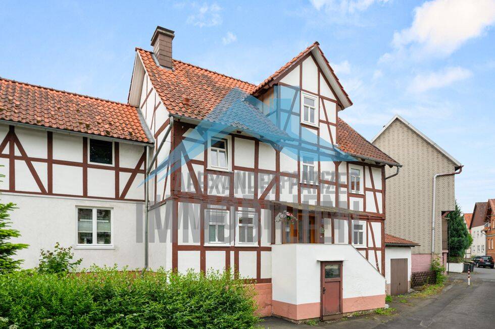 Gepflegtes und saniertes Einfamilien-Fachwerkhaus für Gartenliebhaber in beliebter Lage von Kassel!, 34132 Kassel (Bad Wilhelmshöhe Brasselsberg Niederzwehren Nordshausen Oberzwehren)