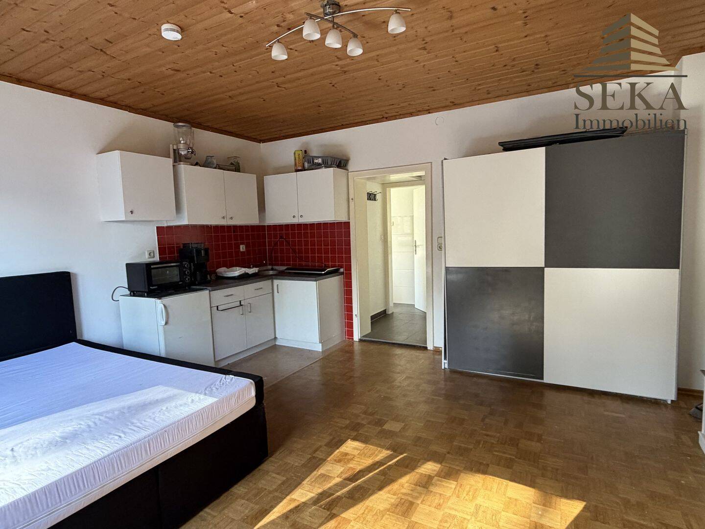 Kompaktes 1-Zimmer-Appartement mit Balkon und Stellplatz – 94469 Deggendorf – Bild 1 von 3