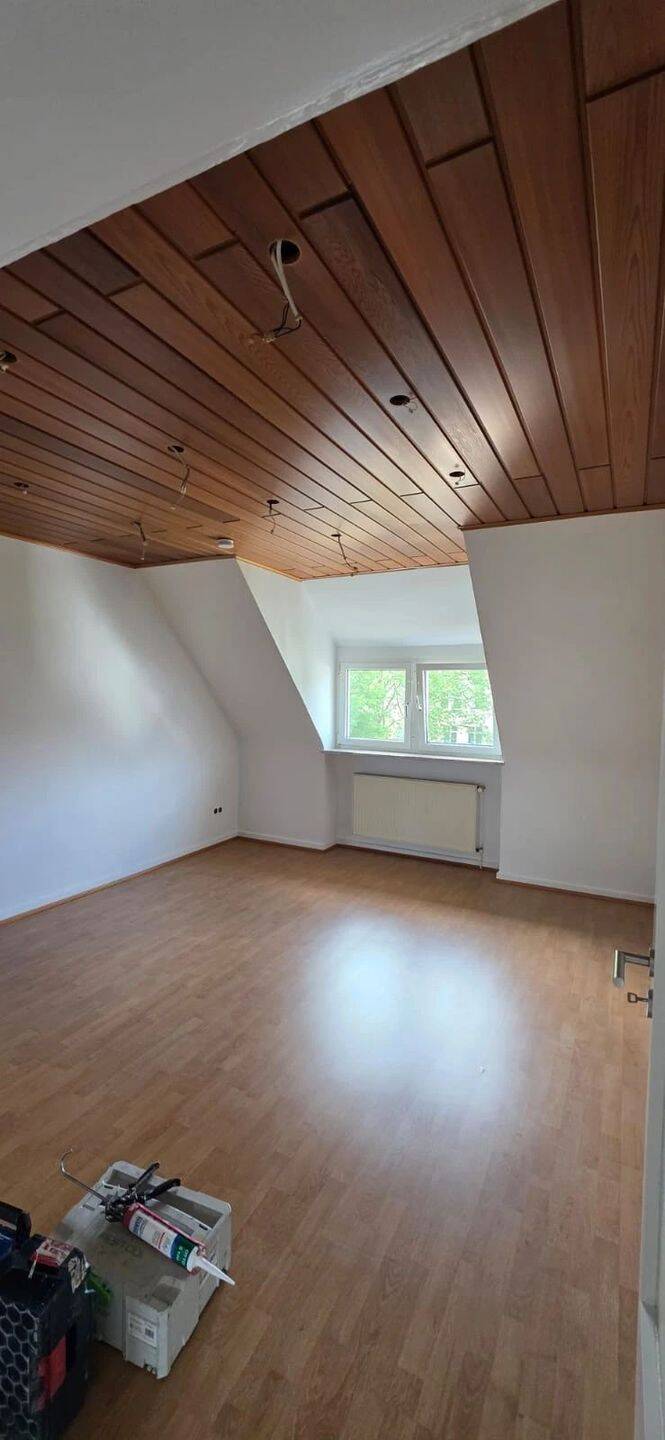 Renovierte 2-Zimmer-Wohnung in Wuppertal, 42289 Wuppertal (Barmen Langerfeld)