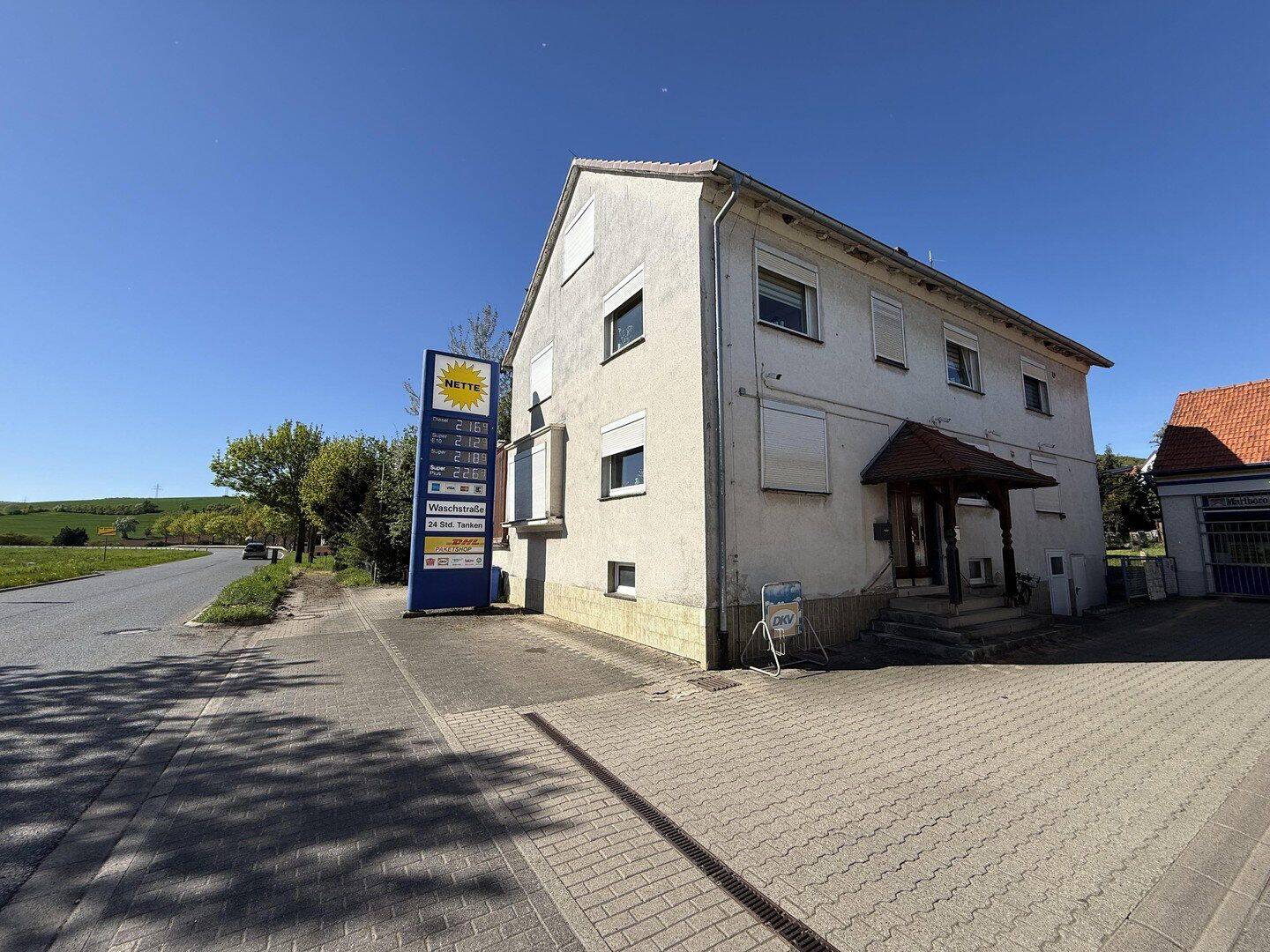 Investment oder Eigenheim mit Garten in Ortsrandlage von Borken-Kerstenhausen, 34582 Borken (Hessen)