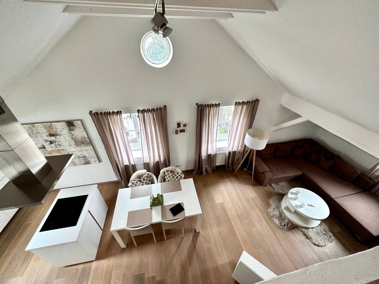 Top gepflegte 2-Zimmer DG-Wohnung in Füssen zu vermieten, 87629 Füssen