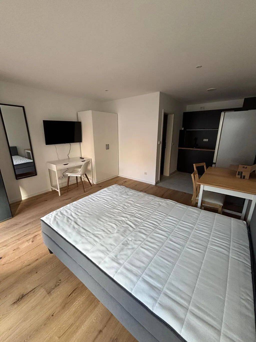 Atraktives Single Appartment – ab sofort / Obere Baustraße 14, Nürnberg WE15 / Zi.1, 90478 Nürnberg (Dutzendteich Gleißhammer Glockenhof Sankt Peter Zerzabelshof)