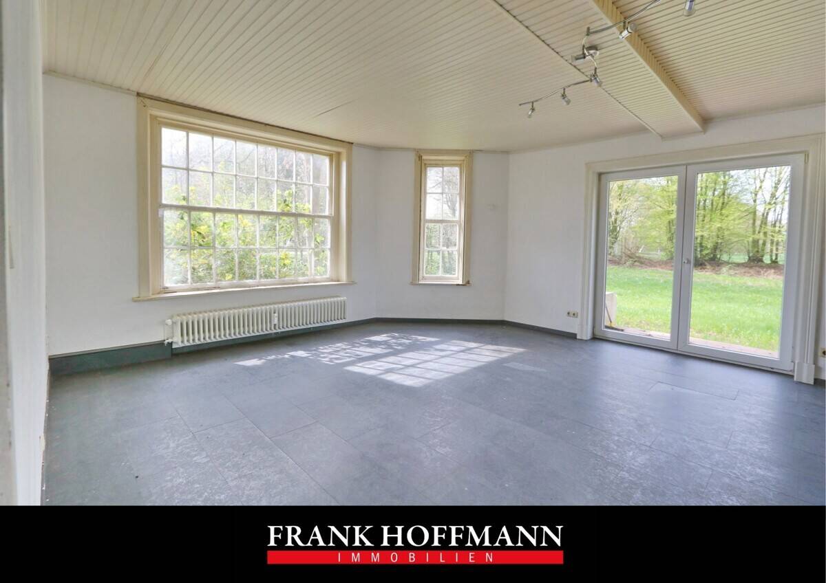 Großzügige Wohnung auf einem 2600m² großen Grundstück, 22955 Hoisdorf