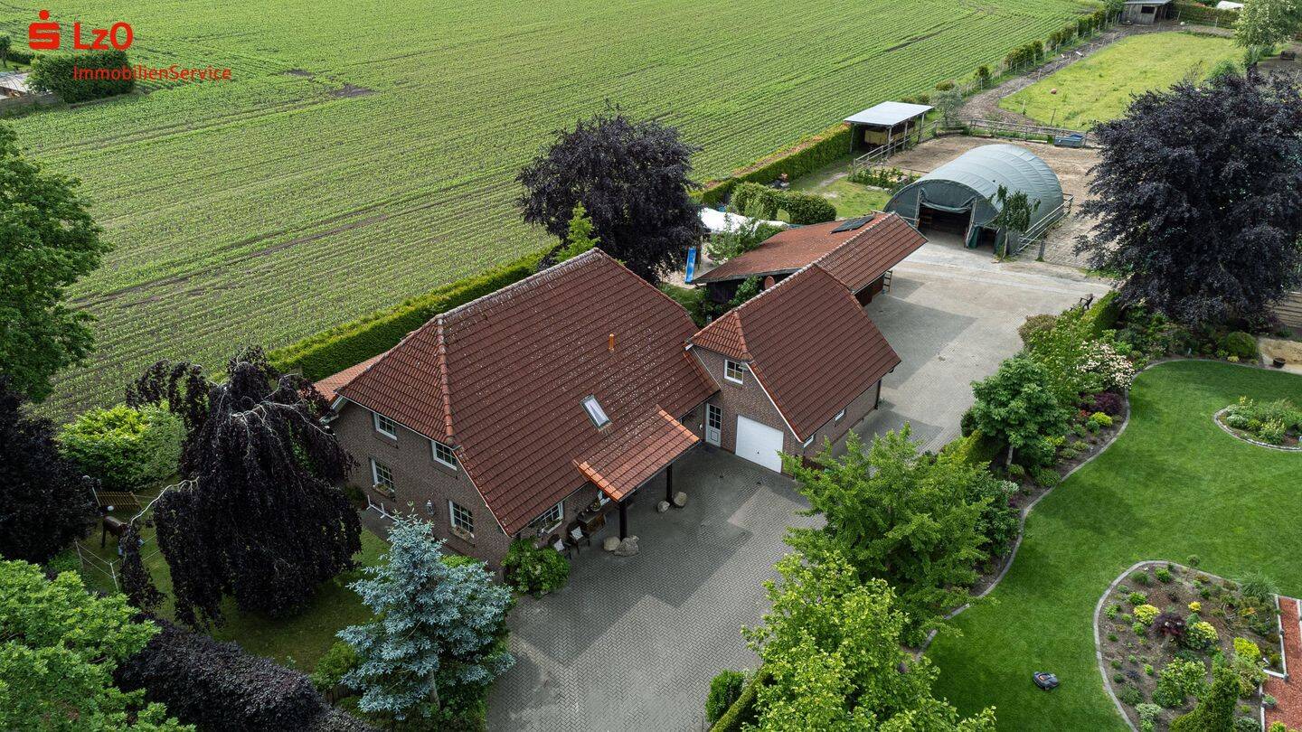 Pferdehalter aufgepasst – Modernes Wohnhaus mit wundervollem Grundstück in Westerstede, 26655 Westerstede
