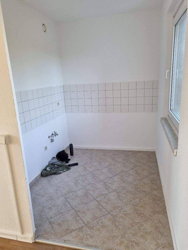 Große 4 Raumwohnung mit 2 Bädern und 2 Balkonen zum Wohlfühlen, 9123 Chemnitz