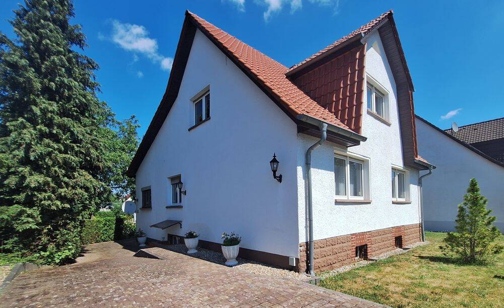 Ehemalige Bäckerei mit besonderem Charme – Stilvolles Wohnen mit Wellnessbereich und traumhaftem Garten, 15890 Eisenhüttenstadt