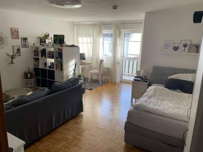 Helles Apartment mit Balkon + Stellplatz + EBK in SR-Süd, 94315 Straubing