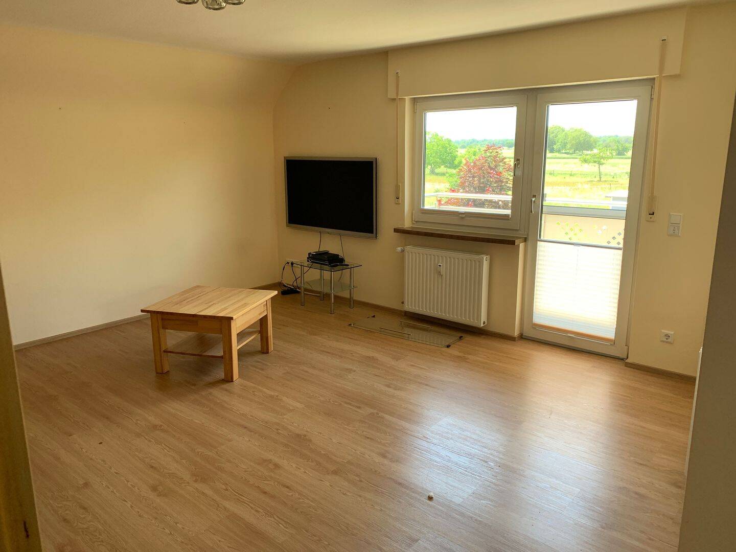 Schöne 3-Zimmer-Wohnung mit Balkon in ruhiger Lage von Rheinhausen im Breisgau., 79365 Rheinhausen