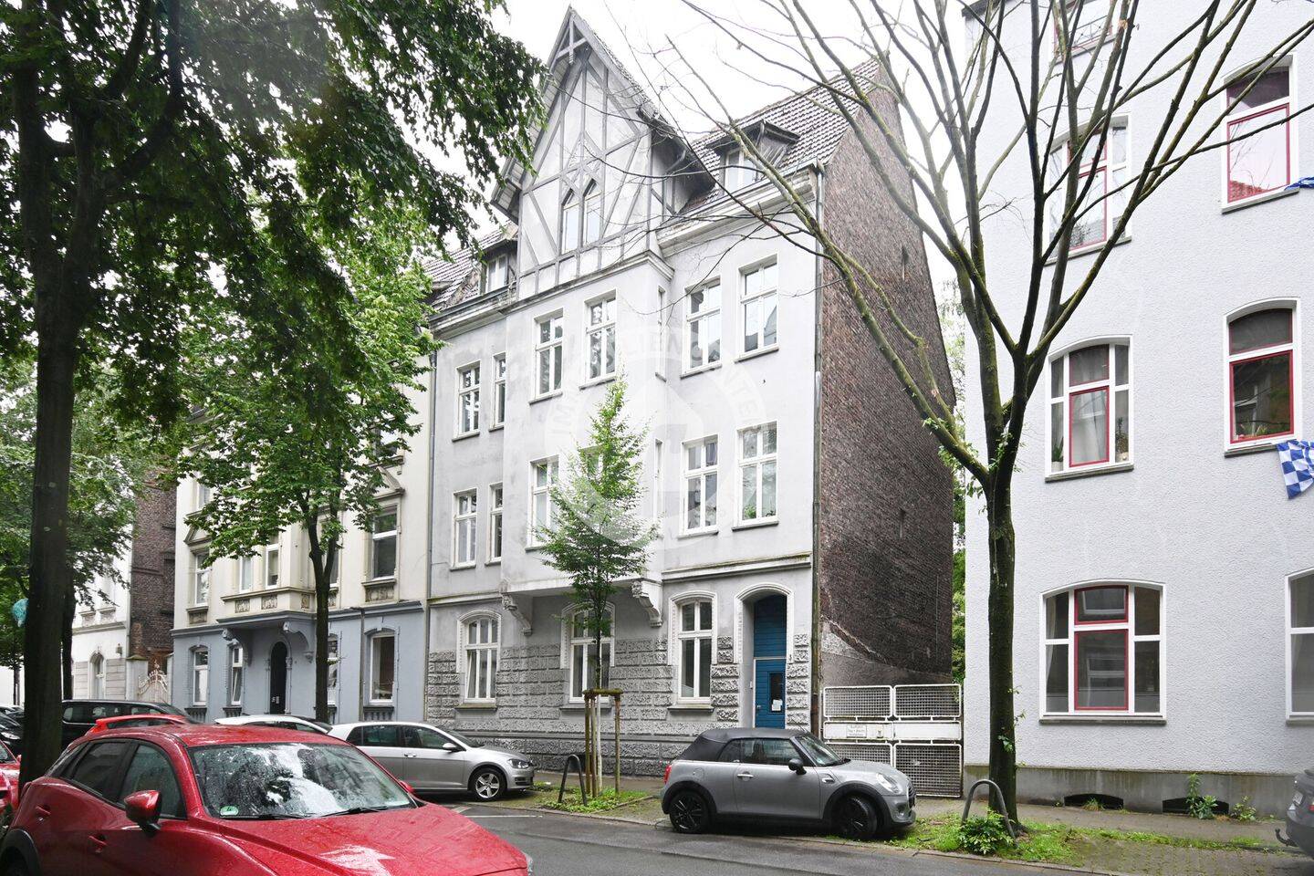 Mehrfamilienhaus mit viel Altbaucharme und Ausbaureserve!, 45881 Gelsenkirchen (Schalke Schalke-Nord)