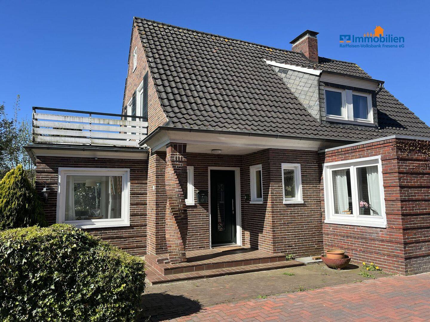 Charaktervolles Haus in Zentrumslage von Strackholt, 26629 Großefehn